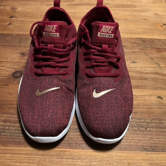Nike Flex TR9 Training Shoes Womens 9.5 Team Red Athletic Gym Running Workout - Picture 5 of 9
